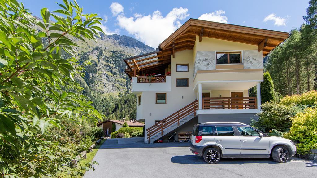 Apart Alpen Langenfeld Exterior photo